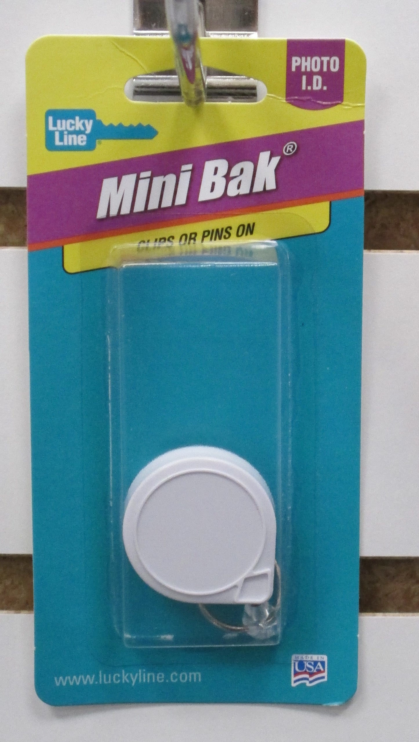 Lucky Line 42901 Mini-Bak Pin On Retractcable Key Chain