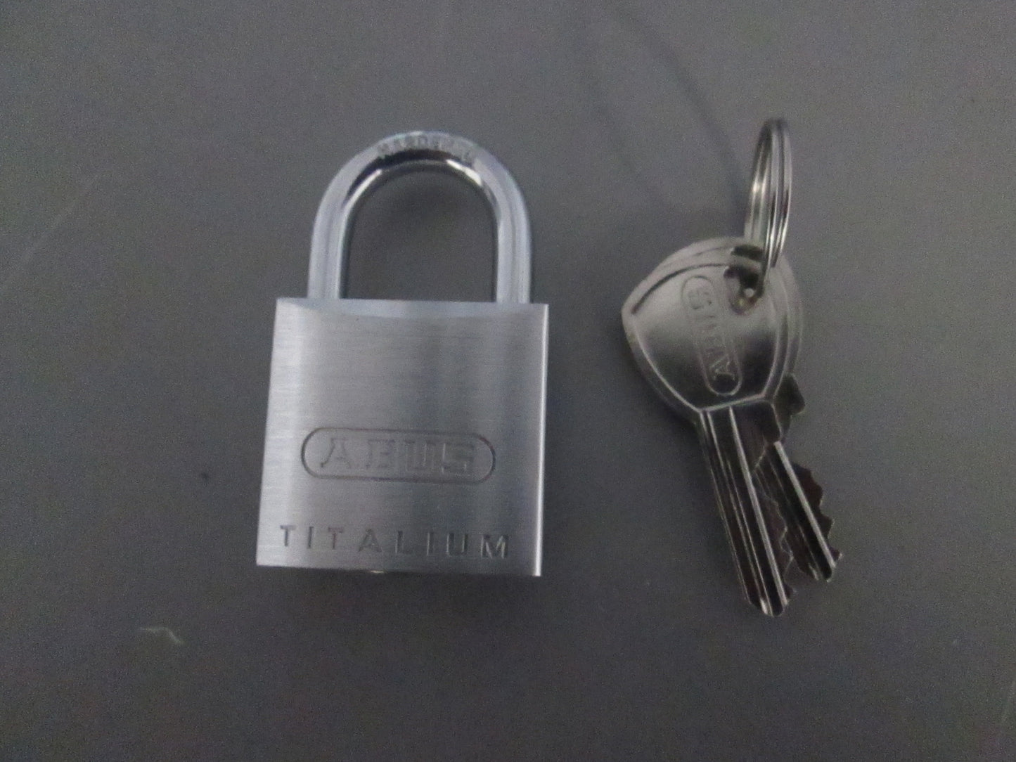 ABUS 64TI Titalium Series