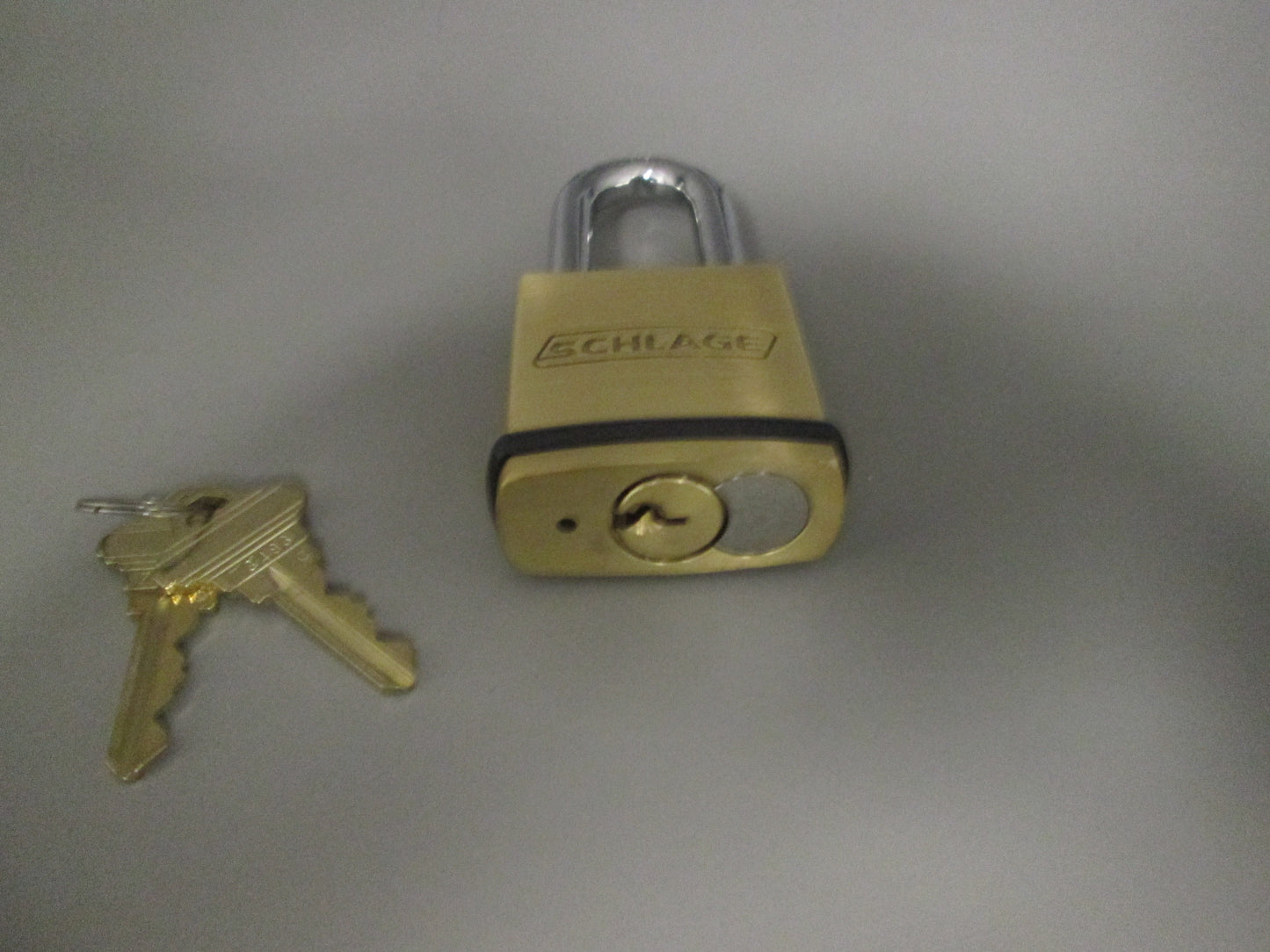 Schlage KS43F 2300 Solid Brass Padlock with 2 Keys